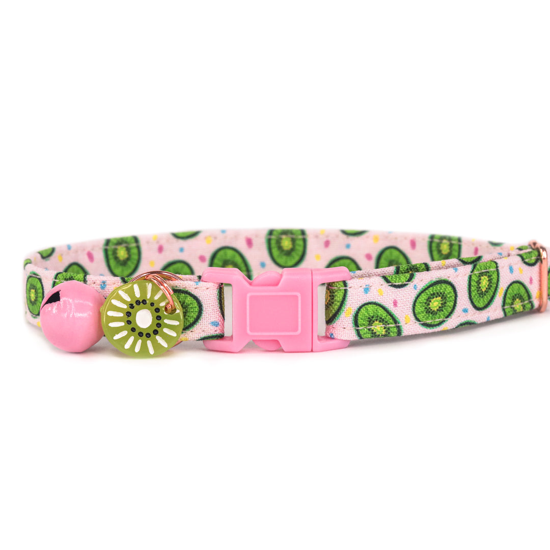 Tooti Fruity - Light Pink Kiwi Cat Collar
